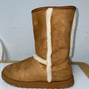 UGH Boots